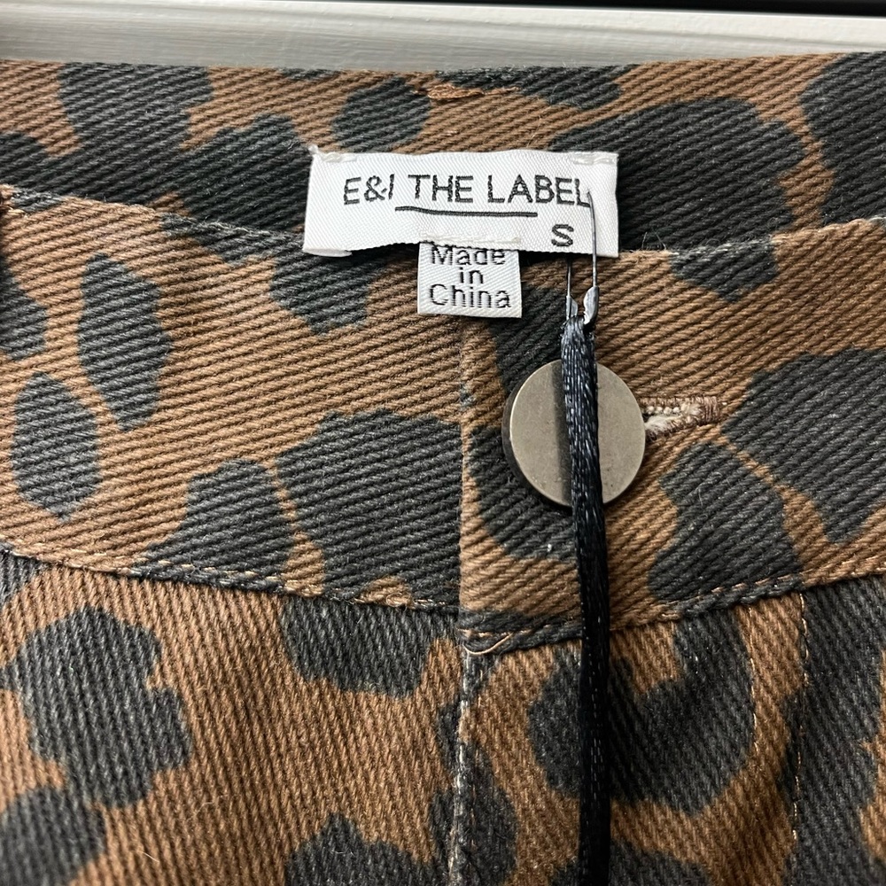 E & I The Label Shorts - Picture 6 of 6